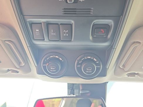 Used 2023 Toyota 4Runner TRD Off-Road image 33