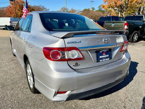 Used 2011 Toyota Corolla S image 3