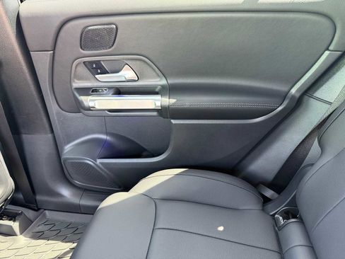 New 2026 Mercedes-Benz GLB 250 image 27