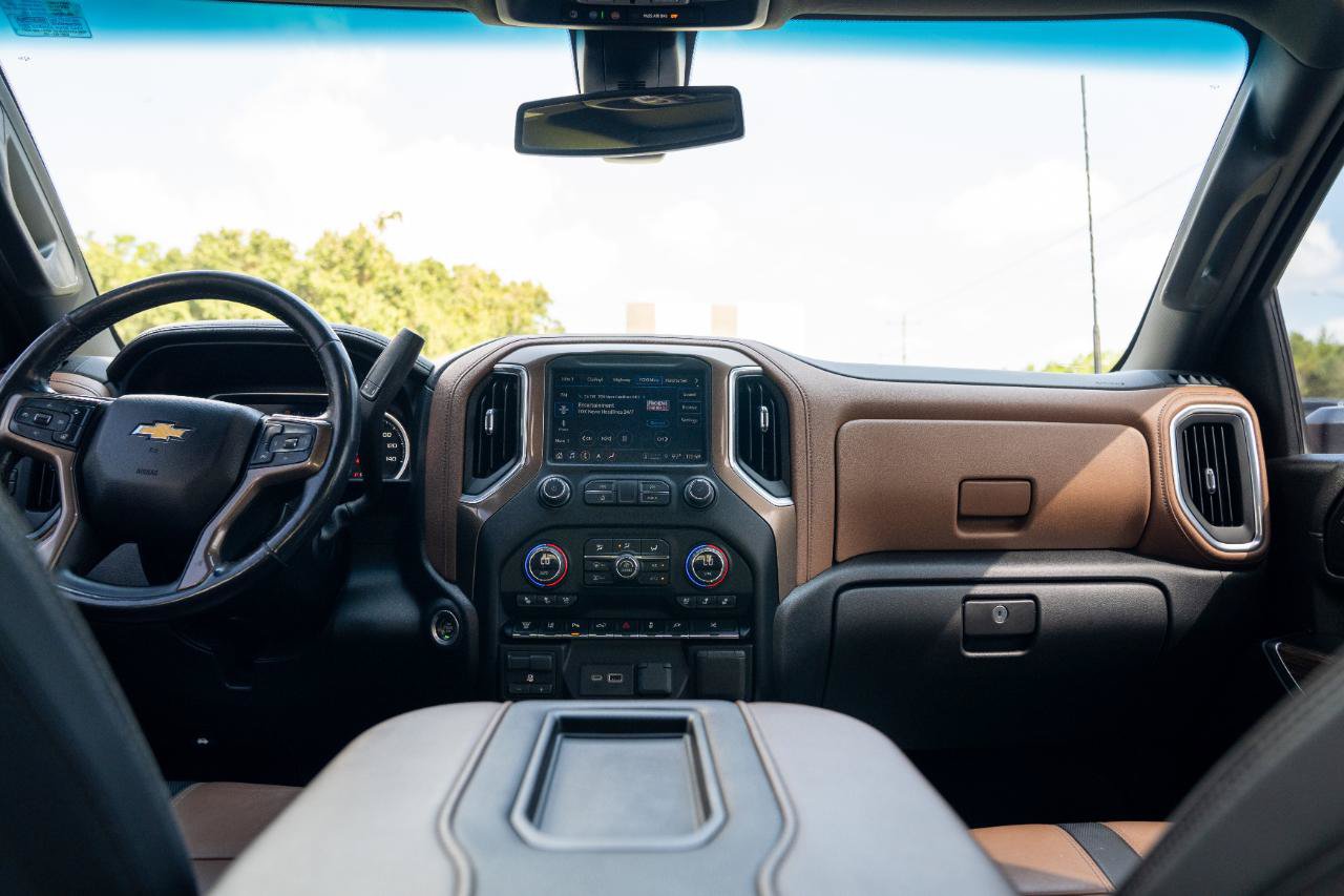 Used 2022 Chevrolet Silverado 3500 High Country w/ Safety Package II AWD/4WD image 36