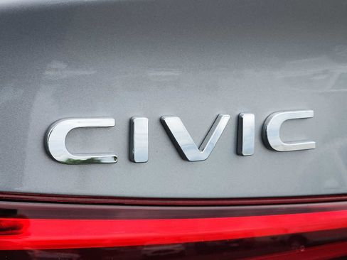 Used 2023 Honda Civic EX image 30