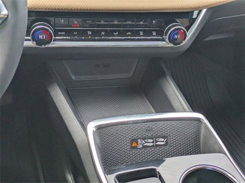 New 2026 Chevrolet Equinox ACTIV w/ Convenience Package III image 20