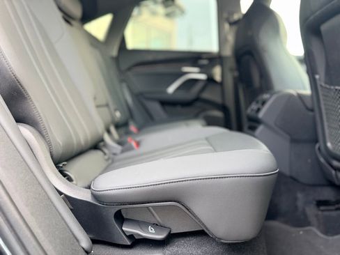 Certified 2025 Audi Q5 Premium Plus w/ Premium Plus image 18