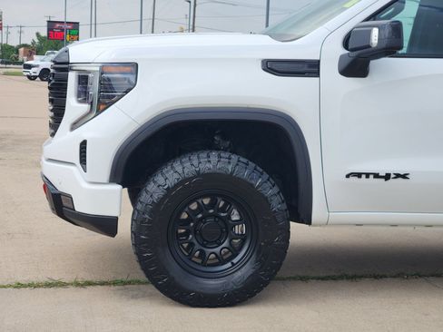 Used 2023 GMC Sierra 1500 AT4X AWD/4WD image 9