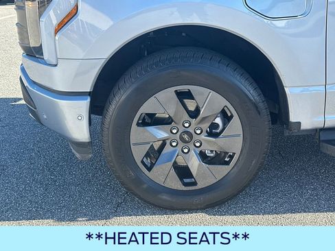 Certified 2022 Ford F150 Lightning Lariat w/ Equipment Group 511A High image 12