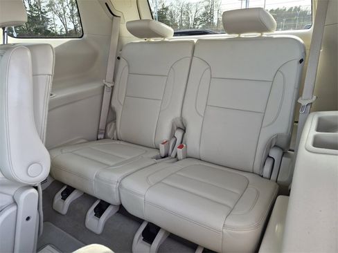 Certified 2023 GMC Acadia Denali w/ Denali Technology Package image 39