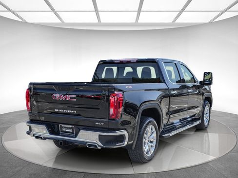 Used 2021 GMC Sierra 1500 SLT w/ SLT Premium Plus Package AWD/4WD image 4