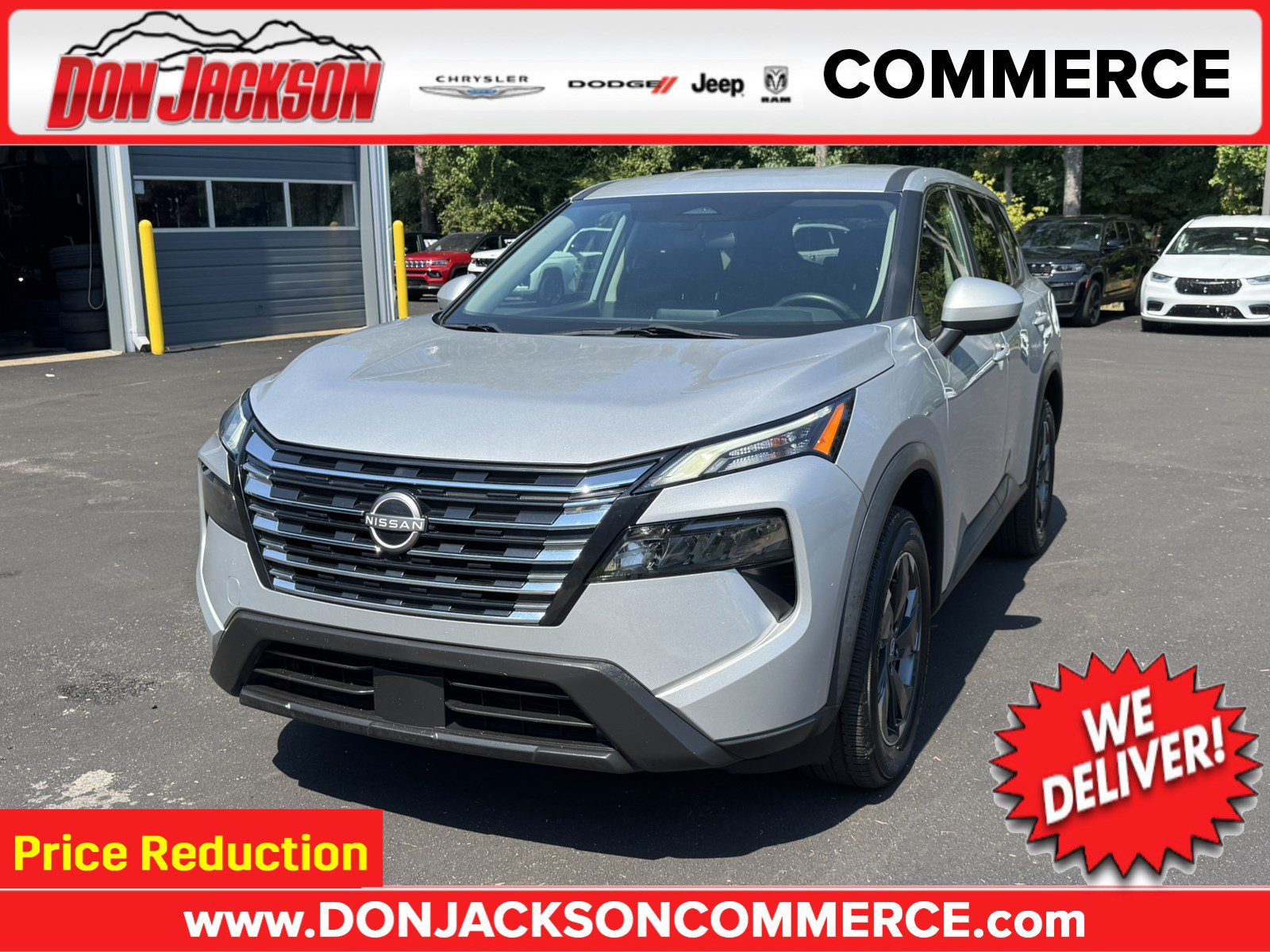 Used 2024 Nissan Rogue SV AWD/4WD image 1