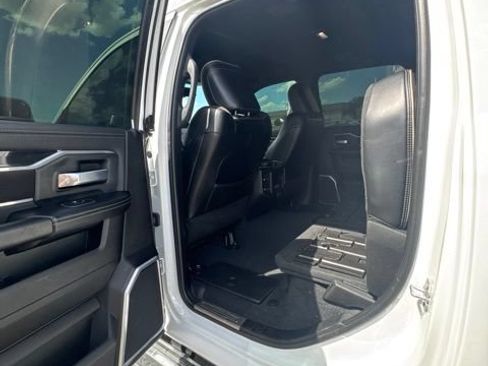 Used 2022 RAM 2500 Laramie AWD/4WD image 8