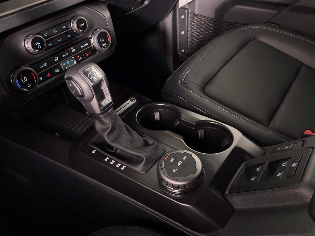 New 2026 Ford Bronco Outer Banks AWD/4WD image 18