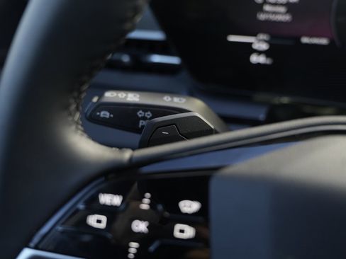 Used 2025 Audi Q6 e-tron Premium Plus w/ Premium Plus image 53