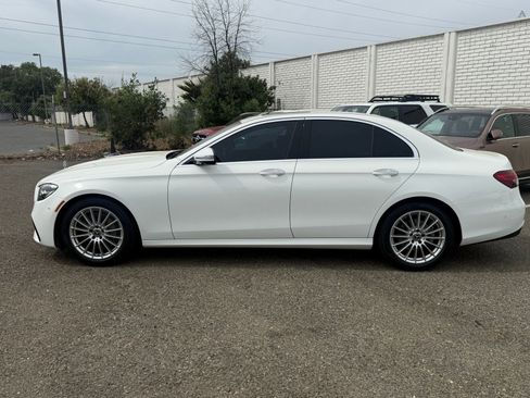 Used 2021 Mercedes-Benz E 350 Sedan image 2