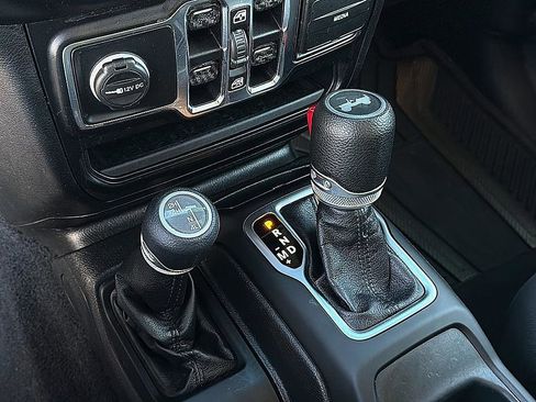 Used 2020 Jeep Wrangler Unlimited Sport S image 16