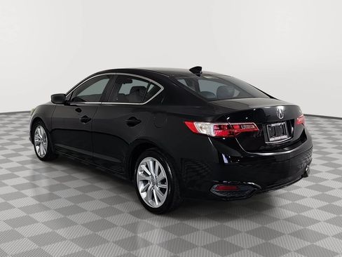 Used 2017 Acura ILX w/ AcuraWatch Plus Package FWD image 6