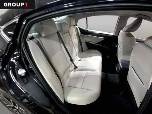 Used 2025 Toyota Camry XLE AWD/4WD image 20