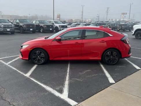 Used 2019 Honda Civic EX image 3