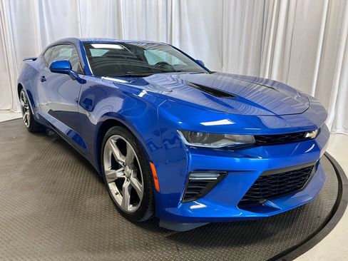 Used 2017 Chevrolet Camaro SS RWD image 21