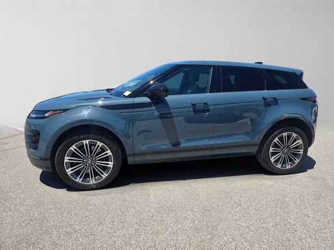 Used 2026 Land Rover Range Rover Evoque Dynamic SE AWD/4WD image 2