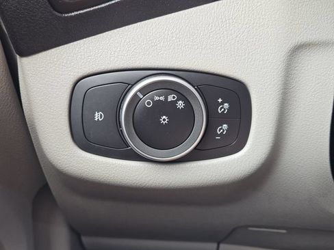Used 2022 Ford Transit Connect XLT FWD image 21
