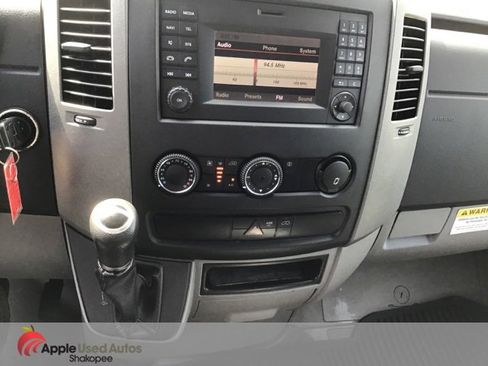 Used 2014 Freightliner Sprinter 2500 image 12