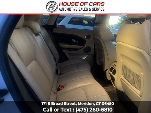 Used 2017 Land Rover Range Rover Evoque SE Premium image 28