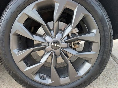 Used 2023 Kia Sorento SX Prestige image 7