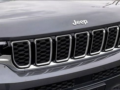 Used 2025 Jeep Grand Cherokee L Limited w/ Trailer Tow Package image 31