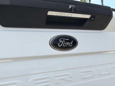 Used 2020 Ford F350 Lariat AWD/4WD image 8