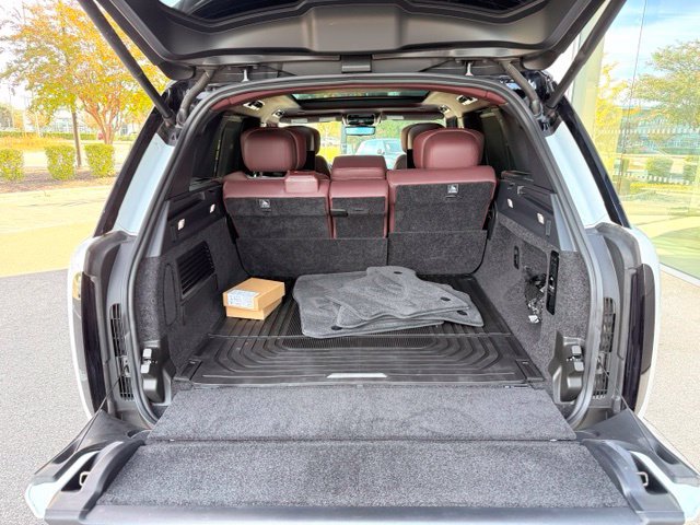 Certified 2024 Land Rover Range Rover Autobiography AWD/4WD image 41