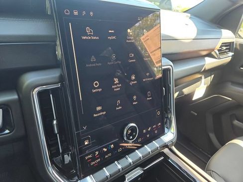 New 2026 GMC Yukon Denali AWD/4WD image 12