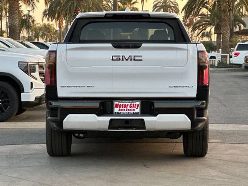New 2025 GMC Sierra EV Denali AWD/4WD image 5