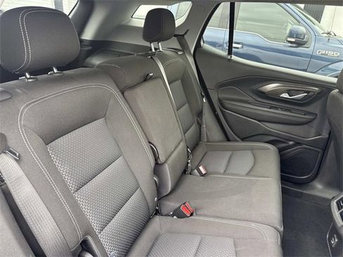 Used 2022 GMC Terrain SLE w/ Elevation Edition image 12