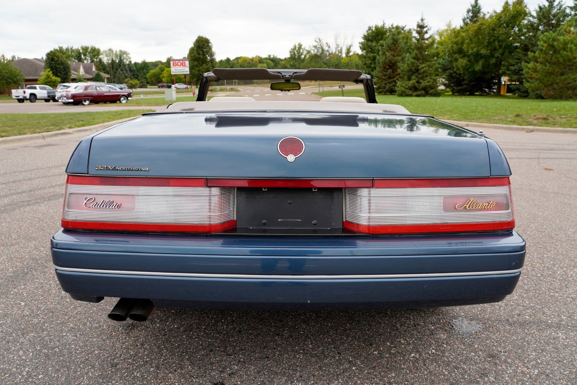 Used 1993 Cadillac Allante FWD image 5