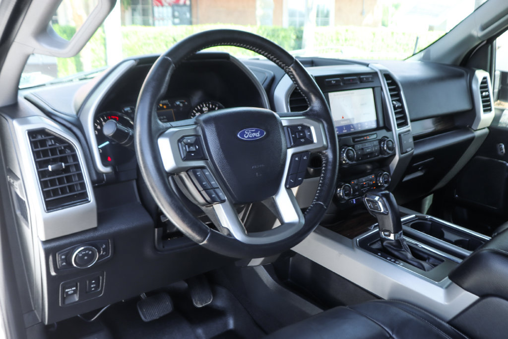 Used 2020 Ford F150 Lariat RWD image 19