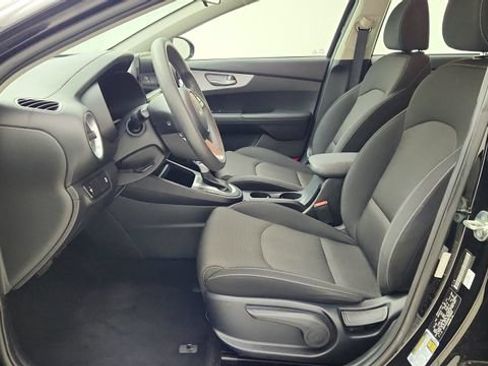 Used 2024 Kia Forte LXS FWD image 10