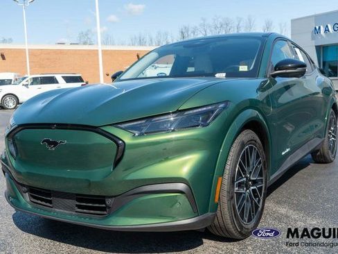 Used 2025 Ford Mustang Mach-E Premium AWD/4WD image 2