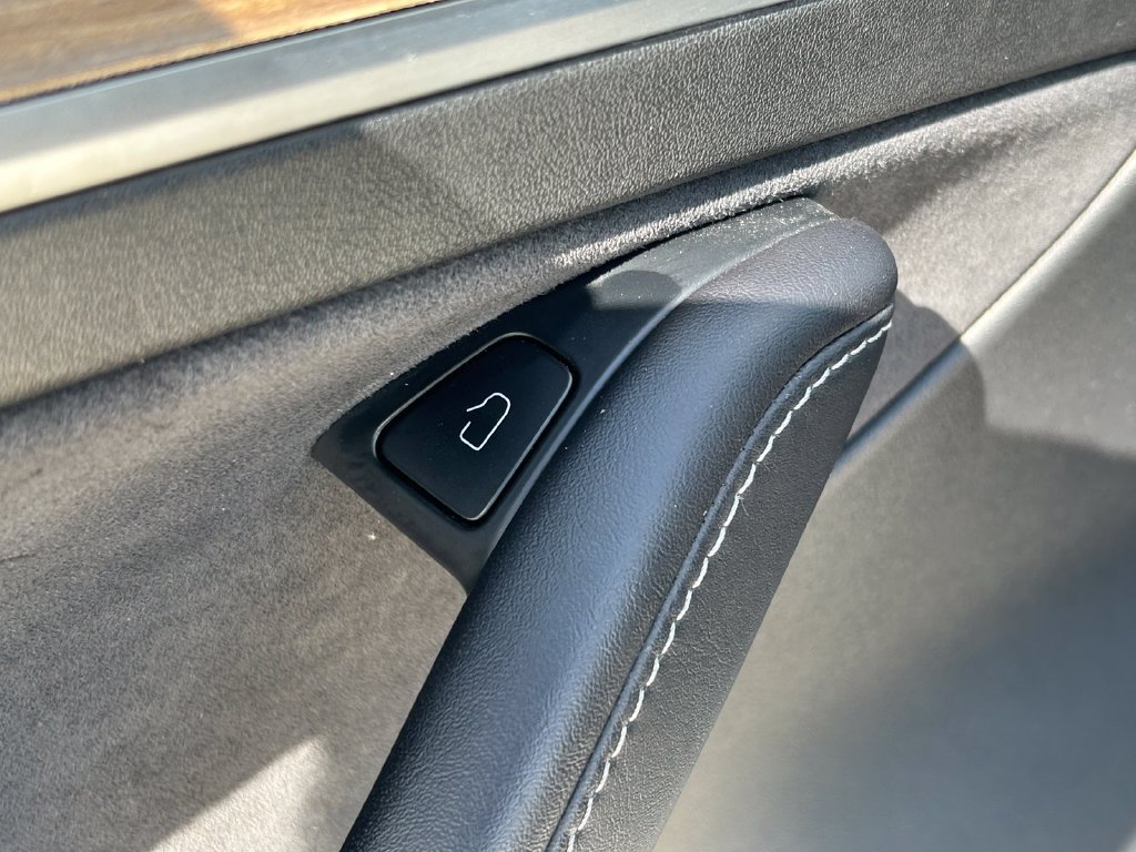Used 2021 Tesla Model 3 Long Range AWD/4WD image 21