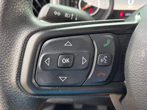 Used 2025 Jeep Wrangler Sport AWD/4WD image 23