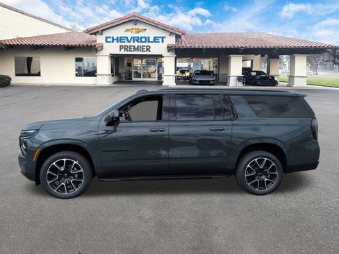 New 2026 Chevrolet Suburban RST w/ Comfort Package AWD/4WD image 5