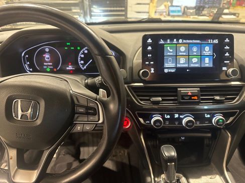 Used 2019 Honda Accord Sport image 14