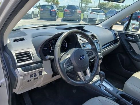 Used 2017 Subaru Forester 2.5i Limited AWD/4WD image 7