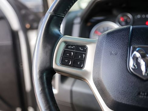 Used 2015 RAM 1500 Laramie w/ Convenience Group AWD/4WD image 15