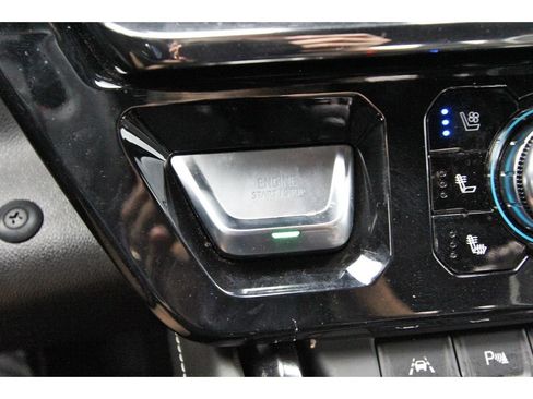 Used 2023 GMC Sierra 1500 AT4X AWD/4WD image 28