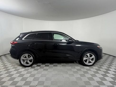 Used 2025 Audi Q5 Premium Plus AWD/4WD image 8