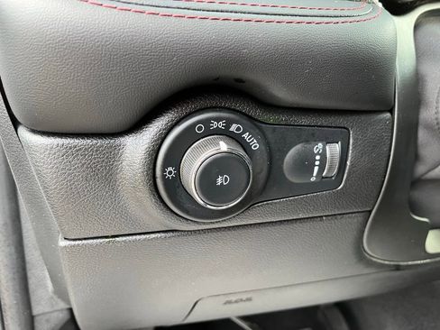 Used 2022 Dodge Durango R/T w/ Blacktop Package image 25