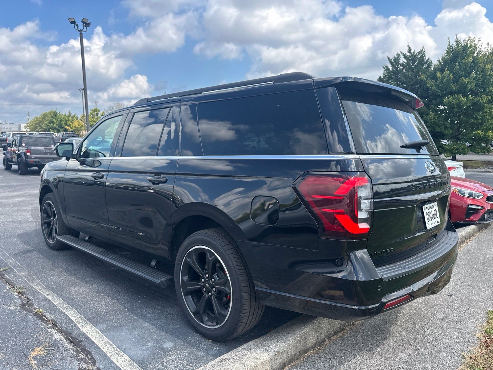 Certified 2024 Ford Expedition Max Limited AWD/4WD image 6