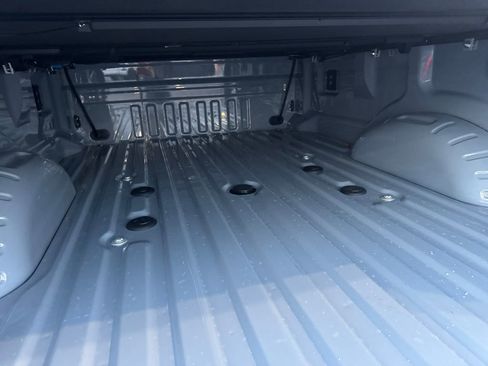 Used 2025 Ford F350 Platinum w/ Platinum Plus Package image 13