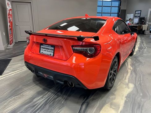 Used 2017 Toyota 86 860 Special Edition RWD image 30