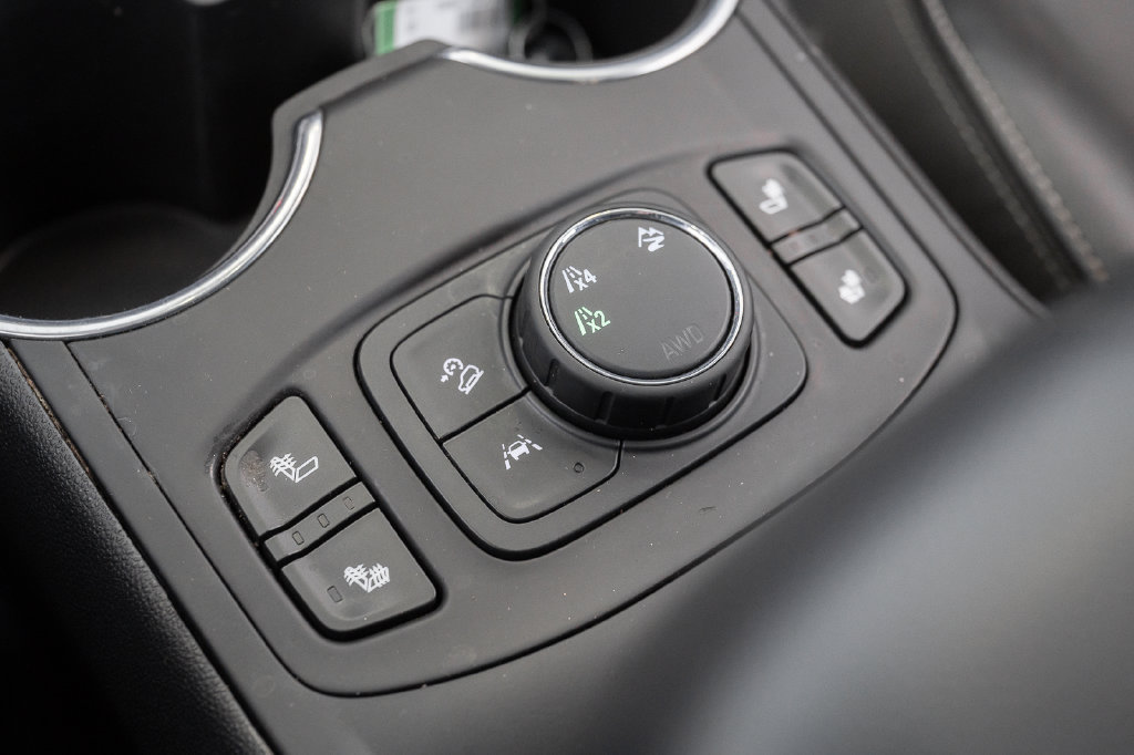 Used 2023 GMC Terrain SLT AWD/4WD image 35