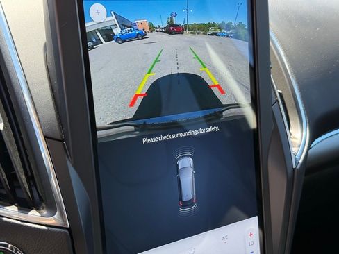 Used 2022 Ford Edge Titanium image 14